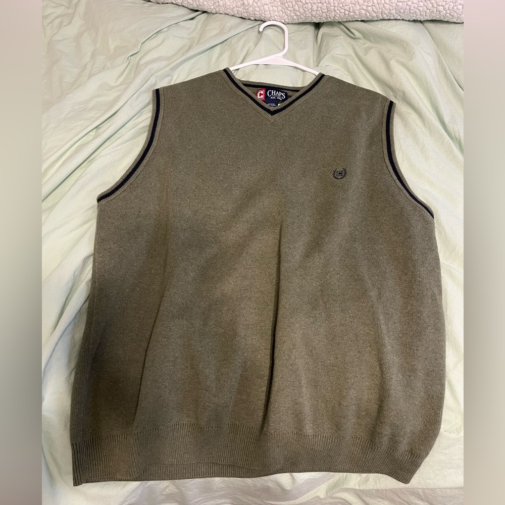 Sweater vest